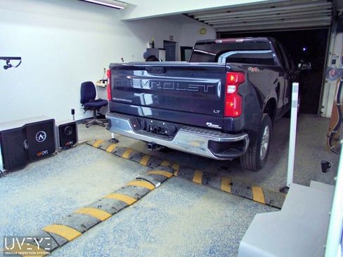 Used 2022 Chevrolet Silverado 1500 LT image 7