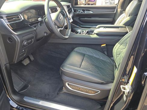 Used 2025 Jeep Grand Wagoneer Series III w/ Quick Order Packagew 28T image 28