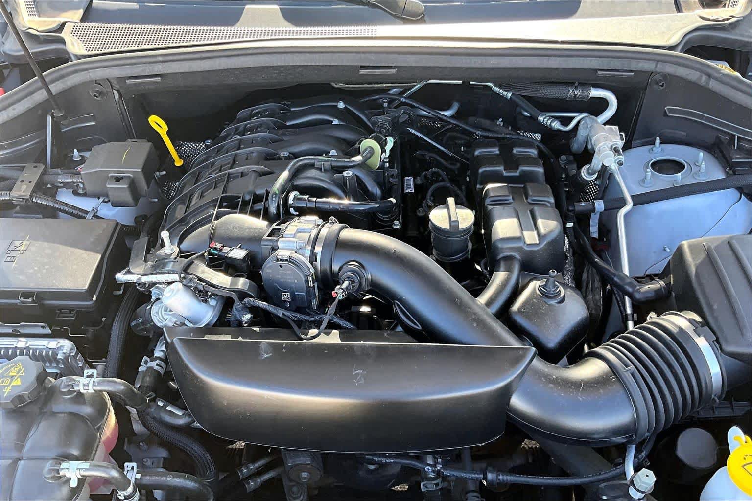 Used 2025 Dodge Durango GT RWD image 33