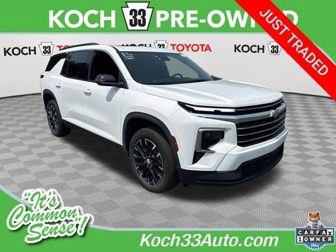 Used 2025 Chevrolet Traverse LT w/ Sun and Wheel Package AWD/4WD image 1