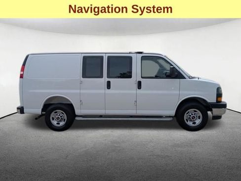 Used 2025 GMC Savana 2500 w/ Driver Convenience Package RWD image 4