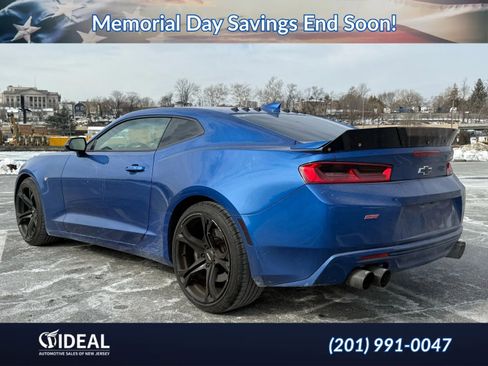 Used 2017 Chevrolet Camaro SS RWD image 4