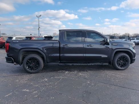 Used 2022 GMC Sierra 1500 Elevation w/ Elevation Premium Package image 9