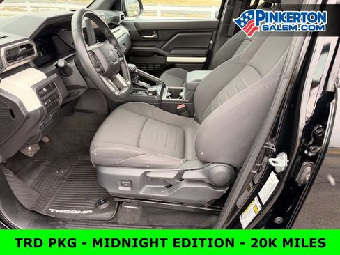 Used 2024 Toyota Tacoma TRD Off-Road image 14