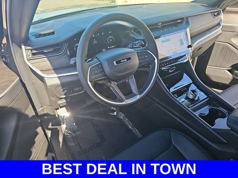 New 2026 Jeep Grand Cherokee Limited w/ Limited Altitude Package AWD/4WD image 16