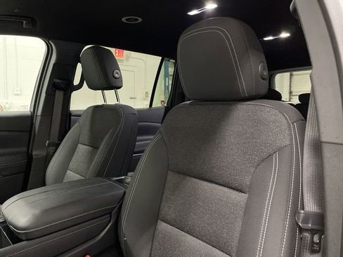 Certified 2025 Chevrolet Traverse LT image 21