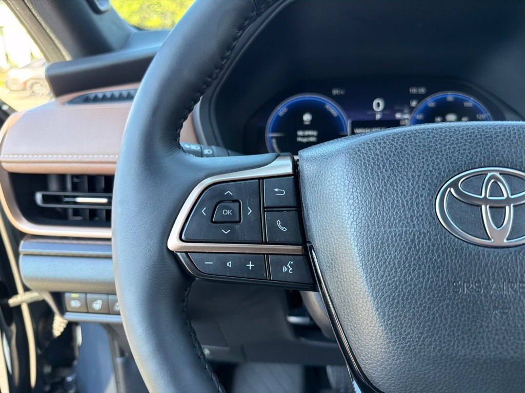 Used 2025 Toyota Grand Highlander AWD Hybrid image 17
