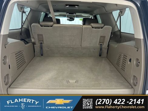 Used 2016 Chevrolet Suburban LT AWD/4WD image 19