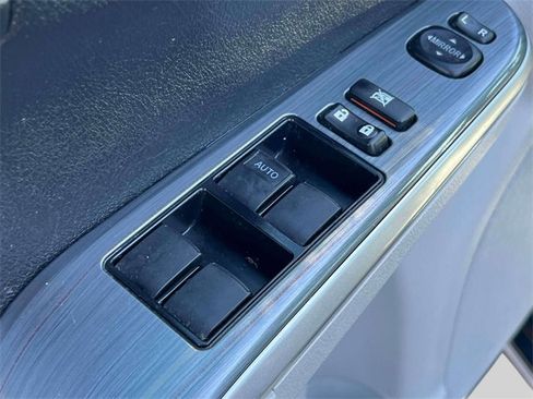 Used 2013 Toyota Camry LE image 20