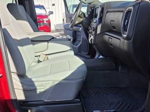 Used 2022 Chevrolet Silverado 1500 RST image 16