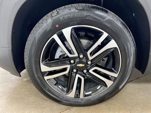 Used 2023 Chevrolet TrailBlazer LT FWD image 25