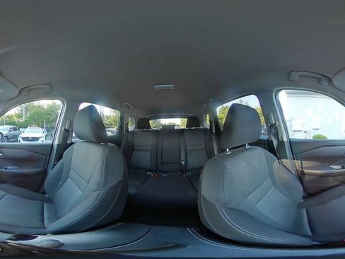Used 2025 Nissan Rogue SV FWD image 44