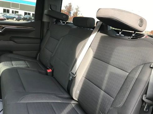 Used 2022 Chevrolet Silverado 1500 LT Trail Boss w/ Protection Package image 18