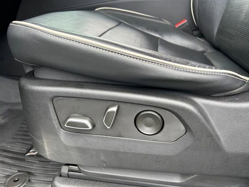 Used 2023 Cadillac Escalade ESV Premium Luxury image 56