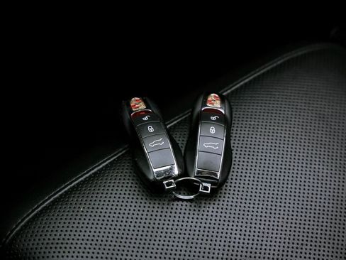 Used 2018 Porsche Macan S image 8