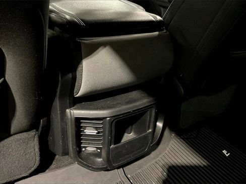 Used 2021 RAM 1500 Big Horn image 32