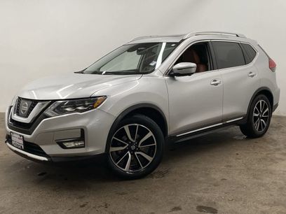 Used 2017 Nissan Rogue SL w/ SL Premium Package