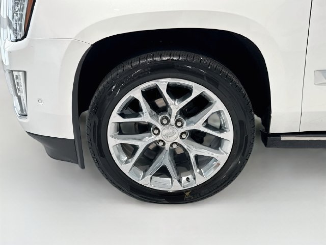 Used 2020 Cadillac Escalade Platinum AWD/4WD image 27