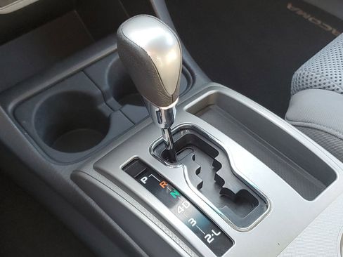 Used 2012 Toyota Tacoma Base image 27