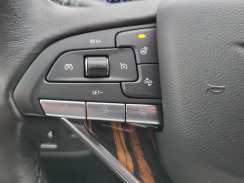 Certified 2024 Cadillac Escalade Premium Luxury w/ Performance Package image 26