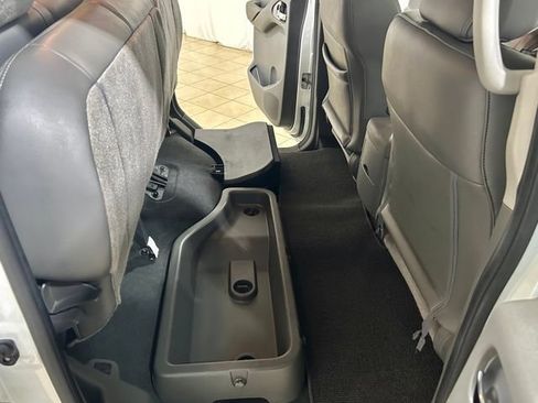 Used 2019 Nissan Frontier SL AWD/4WD image 21