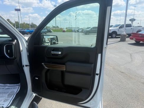 Used 2020 Chevrolet Silverado 1500 RST AWD/4WD image 59