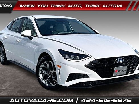 Used 2023 Hyundai Sonata SEL image 1