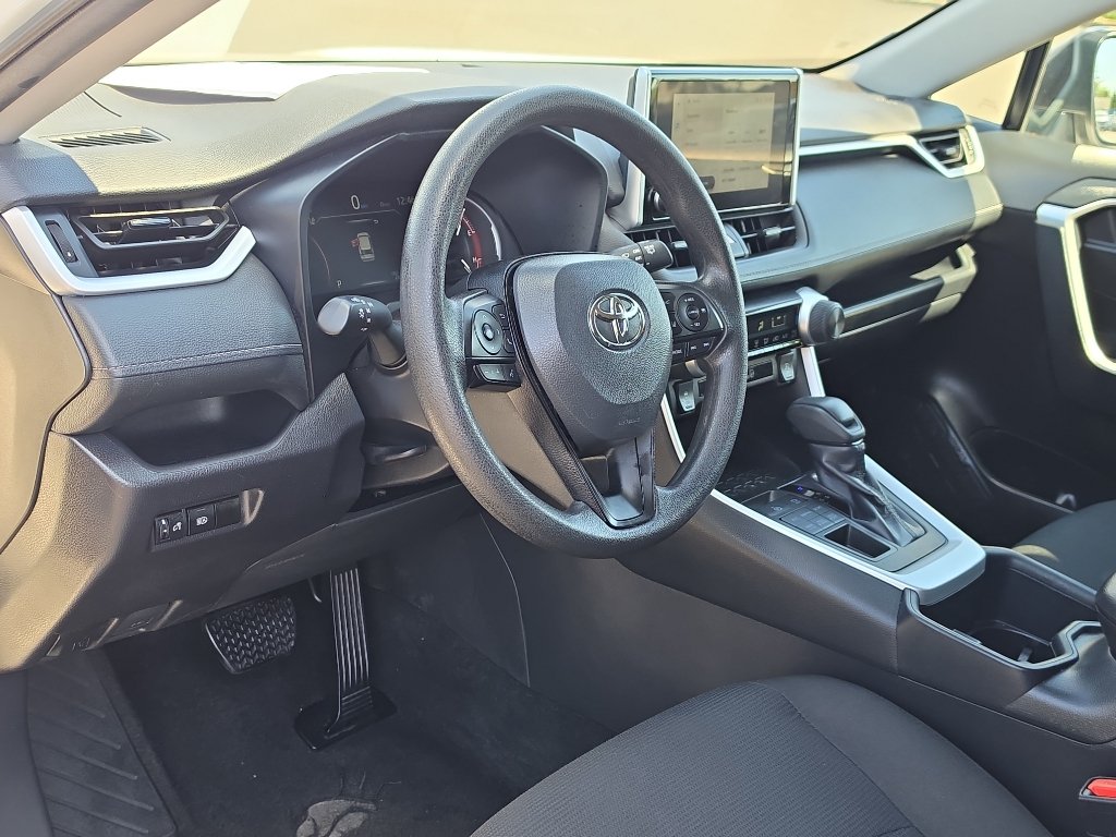 Certified 2025 Toyota RAV4 LE AWD/4WD image 14