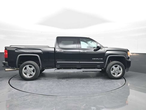 Used 2015 GMC Sierra 2500 Denali image 9