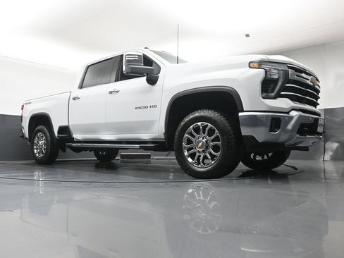 New 2026 Chevrolet Silverado 2500 LTZ w/ LTZ Plus Package AWD/4WD image 27