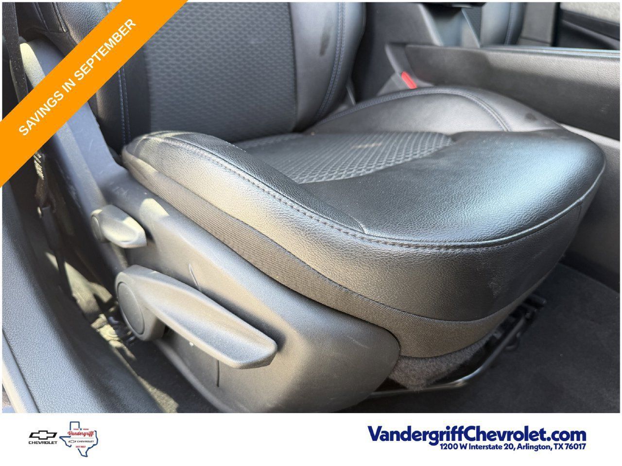Used 2025 Jeep Compass Latitude w/ Sun & Sound Group AWD/4WD image 28