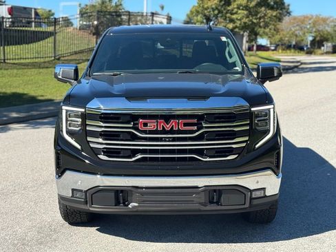 New 2026 GMC Sierra 1500 SLT w/ SLT Premium Package image 9