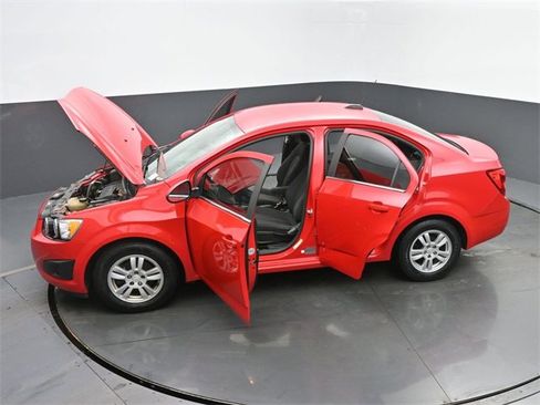 Used 2016 Chevrolet Sonic LT image 63