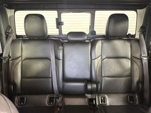 Used 2022 Jeep Gladiator Mojave w/ Cold Weather Group image 24