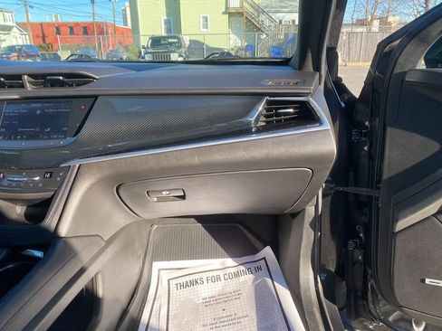 Used 2020 Cadillac XT6 Sport image 30