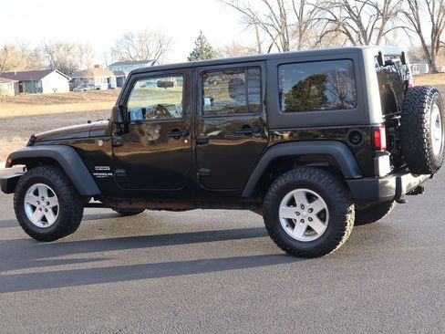 Used 2012 Jeep Wrangler Unlimited Sport image 8
