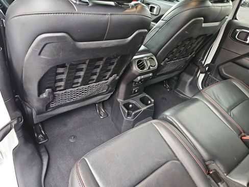 Used 2020 Jeep Gladiator Rubicon image 17