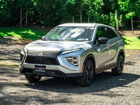 New 2025 Mitsubishi Eclipse Cross AWD image 1