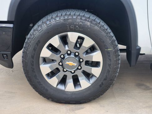 New 2026 Chevrolet Silverado 2500 Custom w/ Custom Value Package AWD/4WD image 11