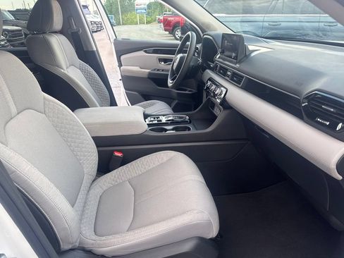 Used 2023 Honda Pilot LX image 34