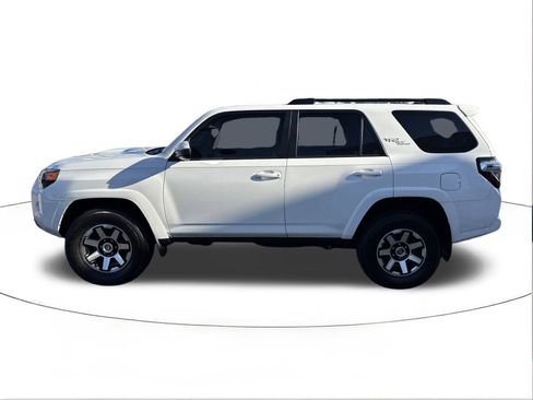 Used 2021 Toyota 4Runner TRD Off-Road image 6