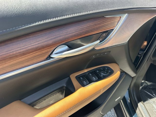 Used 2025 Cadillac XT5 Premium Luxury w/ Technology Package FWD image 20