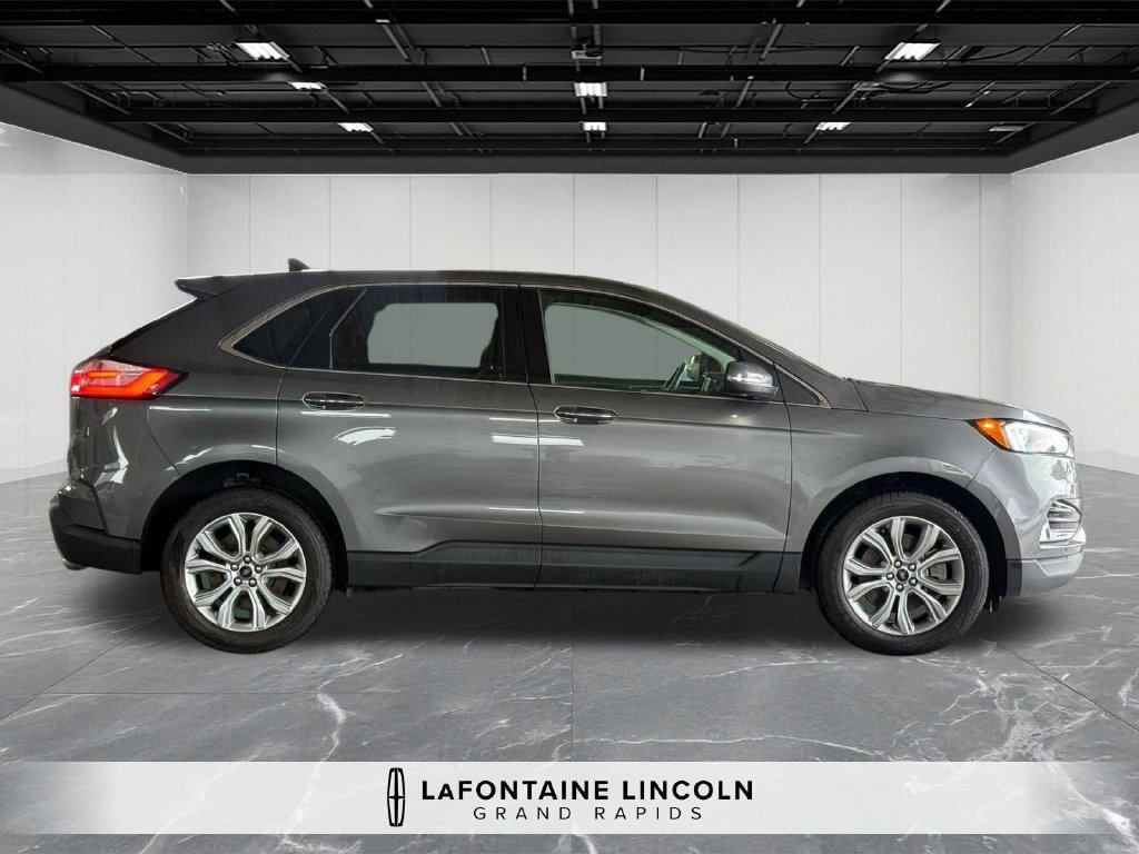 Used 2023 Ford Edge Titanium AWD/4WD image 6