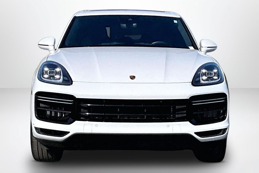 Used 2023 Porsche Cayenne Turbo AWD/4WD image 2