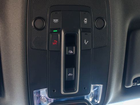 New 2025 Audi Q3 2.0T Premium image 42