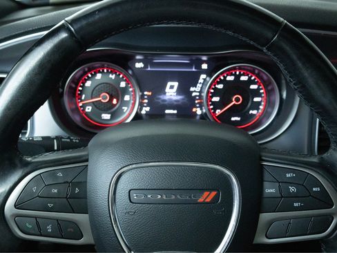 Used 2021 Dodge Charger SXT w/ Leather Interior Group RWD image 18