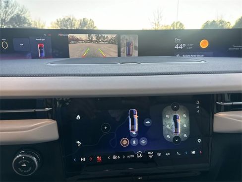 New 2025 Lincoln Navigator Reserve image 17