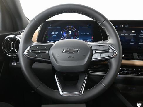 New 2026 Chevrolet Equinox ACTIV w/ Convenience Package III AWD/4WD image 33