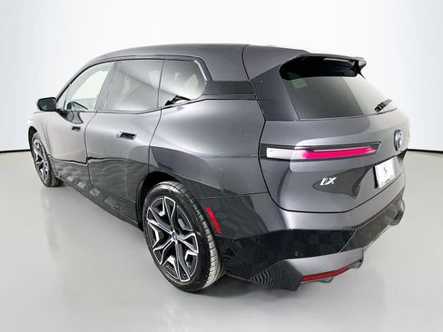 Used 2024 BMW iX xDrive50 w/ Sport Package AWD/4WD image 7