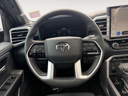 Used 2022 Toyota Tundra Platinum AWD/4WD image 17